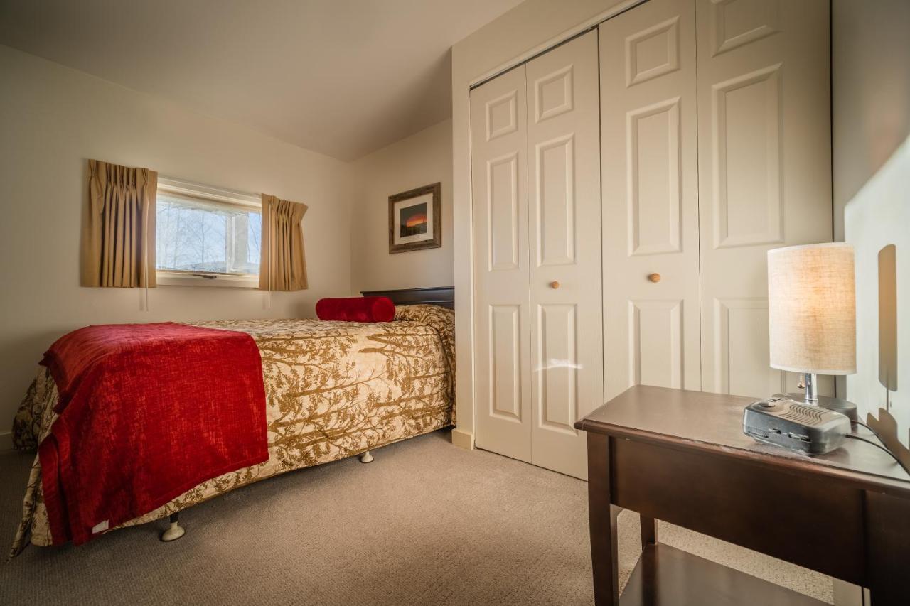 Sun & Ski Inn And Suites Стоу Екстер'єр фото